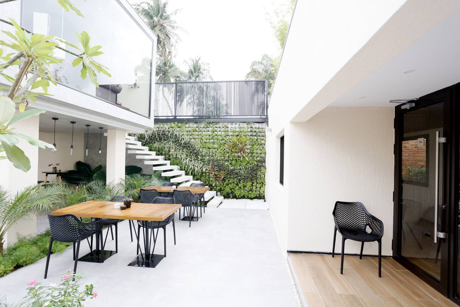 terrasse extérieure de restaurant